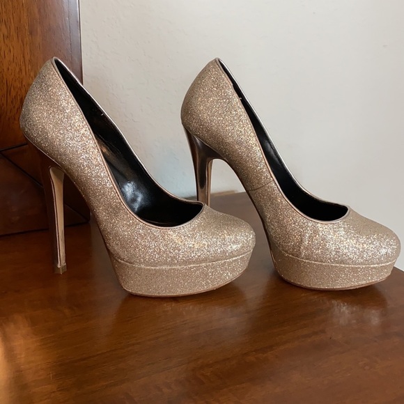 Aldo Woman’s Glitter Round Toe Platform High Heels Gold Size 6 - Picture 2 of 12